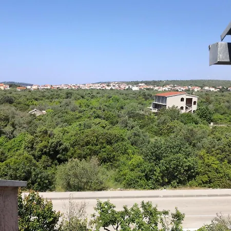 A5 Cozy Apt With Big Garden Balcony & Grill Apartmán