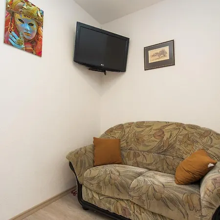 Apartmán A5 Cozy Apt With Big Garden Balcony & Grill *