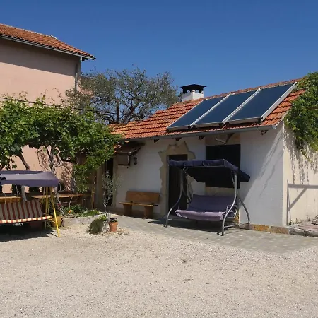 A5 Cozy Apt With Big Garden Balcony & Grill * Rogoznica (Sibenik-Knin)