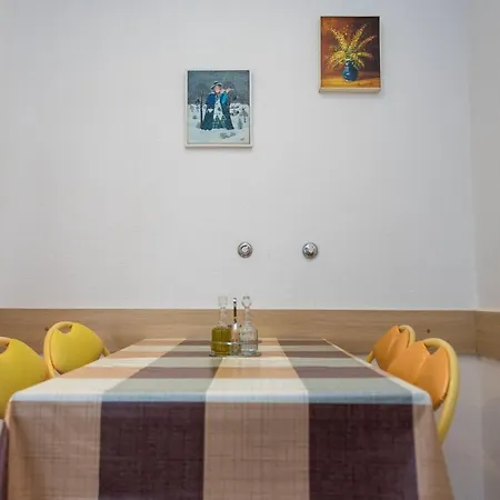 A5 Cozy Apt With Big Garden Balcony & Grill Rogoznica (Sibenik-Knin)