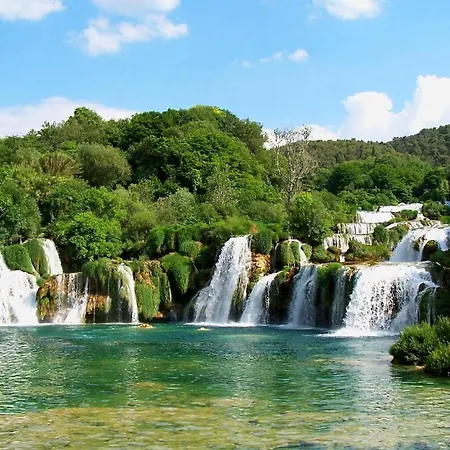 A5 Cozy Apt With Big Garden Balcony & Grill Rogoznica (Sibenik-Knin)